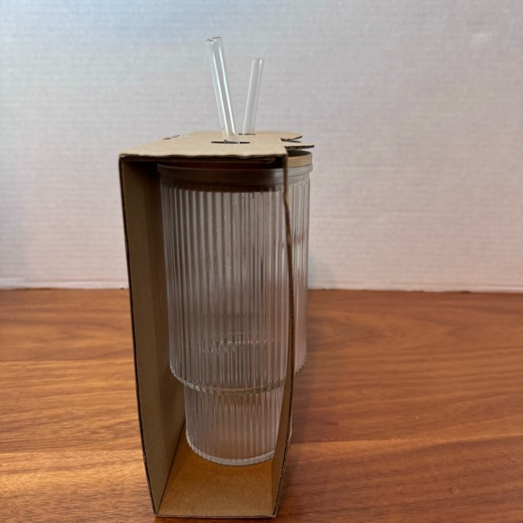 Target Bullseye 2 pack Ribbed Glass Tumbler with Lid and Straw Clear 2024 Gift - Picture 5 of 6